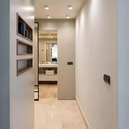 Stunning Modern Frontline - Rdr206 马尔韦利亚